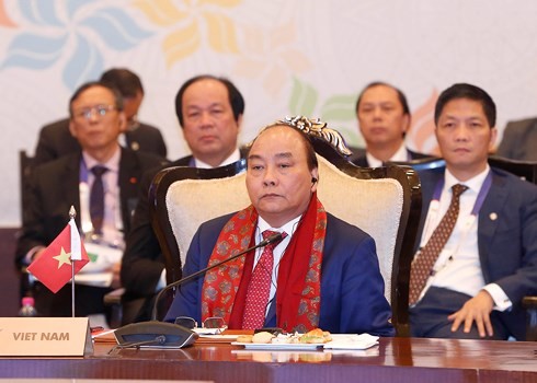 Premier vietnamita asiste a la Cumbre Asean-India en el 25 aniversario de su asociación 