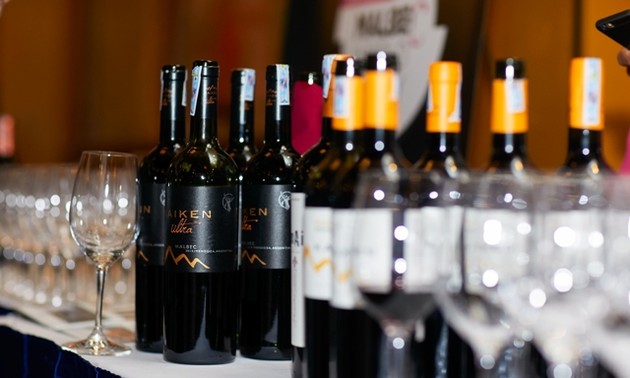 VIII Día Mundial de Malbec mantiene promover vino típico argentino en Vietnam