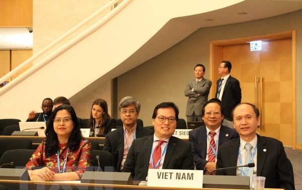 Vietnam comparte proyectos sanitarios nacionales ante la Asamblea Mundial de la Salud