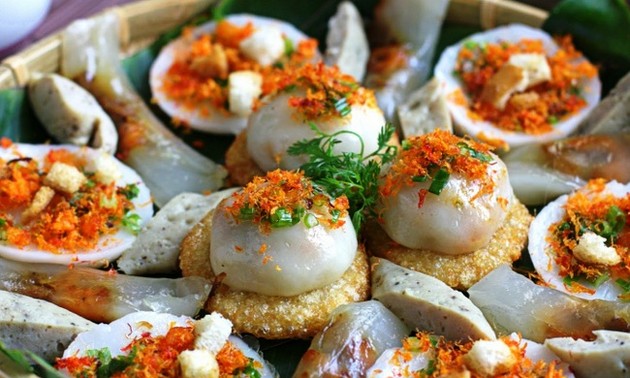 Celebran exhibición de pasteles tradicionales en provincia vietnamita de Thua Thien Hue