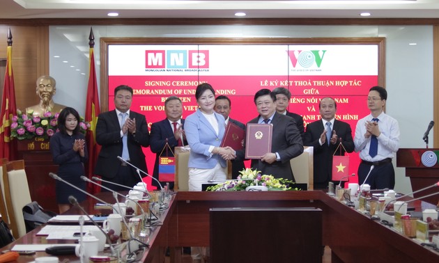 La Voz de Vietnam afianza cooperación con el Servicio de Radiodifusión y Televisión de Mongolia