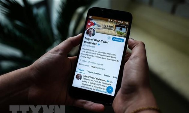 Presidente cubano intensifica contactos con ciudadanos a través de Twitter