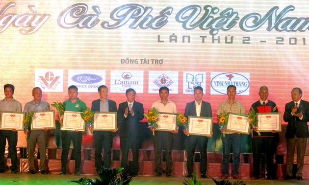 Vietnam reafirma su prestigio como segundo exportador de café en el mundo