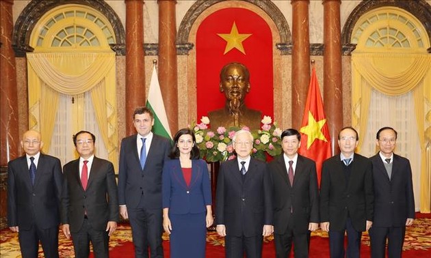 Vietnam favorecerá la misión de embajadores extranjeros, afirma el presidente Nguyen Phu Trong