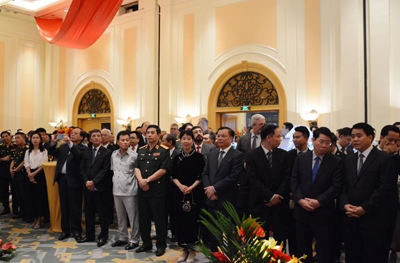 Vietnam-China celebran el 69 aniversario de las relaciones diplomáticas 