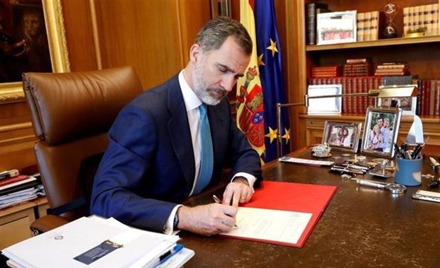 Gobierno español disuelve las Cortes a propósito de las elecciones anticipadas
