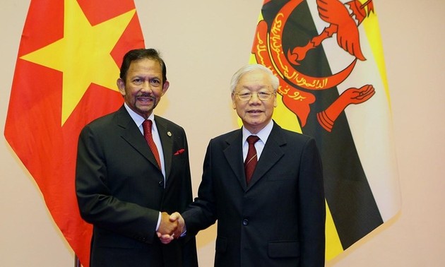 Presidente vietnamita celebra la visita del sultán bruneano
