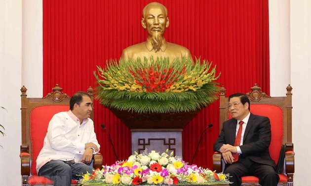 Vietnam y Panamá interesados en afianzar cooperación partidista