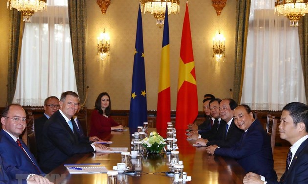 Dirigentes de Vietnam y Rumania ratifican interés de reverdecer relaciones binacionales