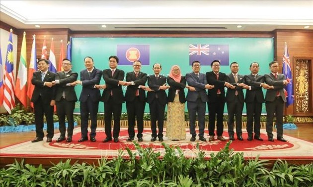 Vietnam reafirma voluntad de estrechar conexión Asean-Nueva Zelanda