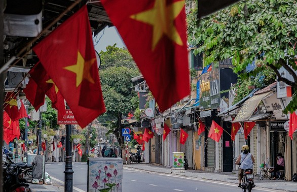 Hanói: Permiten reapertura de servicios esenciales