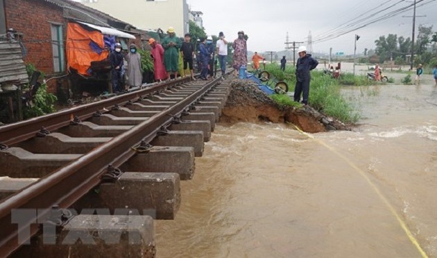 Lluvias e inundaciones causan grandes pérdidas en la región central de Vietnam