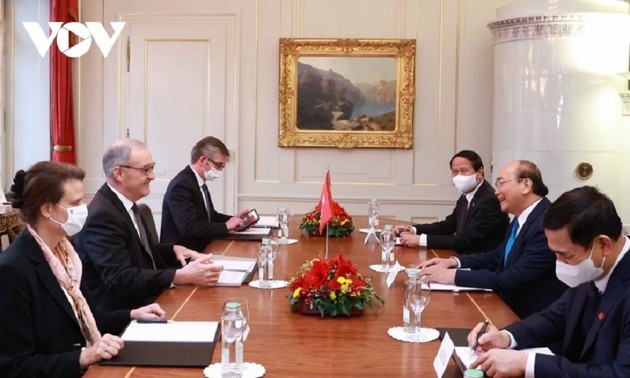 Visitas a Suiza y Rusia del presidente vietnamita llevan mensajes importantes sobre la amistad