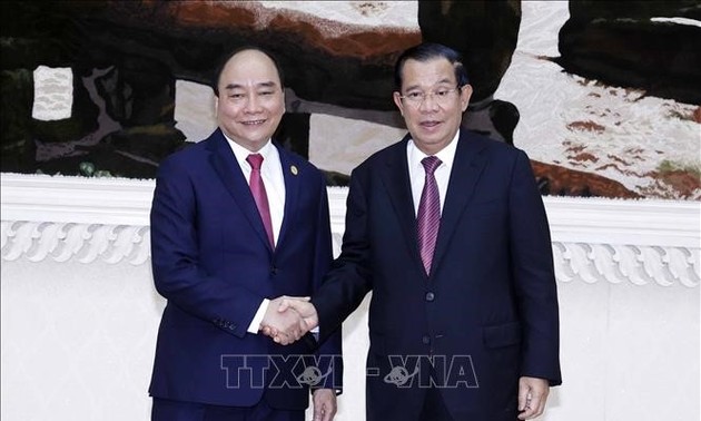 Presidente de Vietnam y premier de Camboya acuerdan profundizar la cooperación integral bilateral