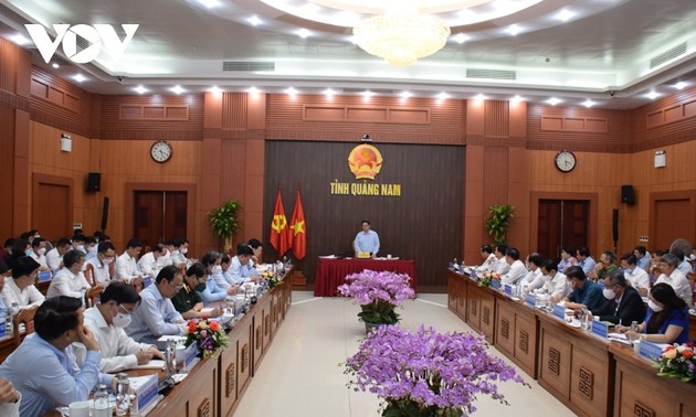 El jefe de Gobierno orienta el desarrollo de Quang Nam