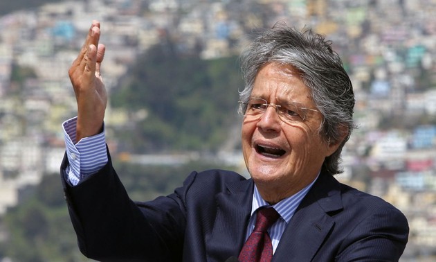 Cuatro ministros de Ecuador renuncia en menos de una semana