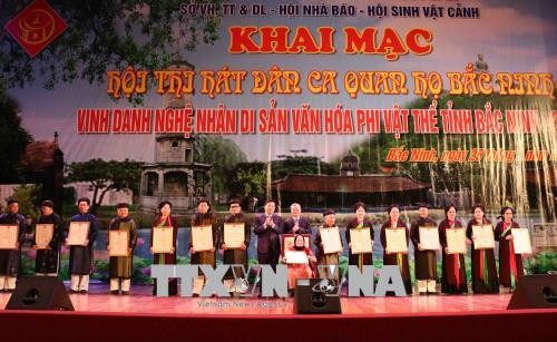 Reconocen a artistas vietnamitas de legados culturales 