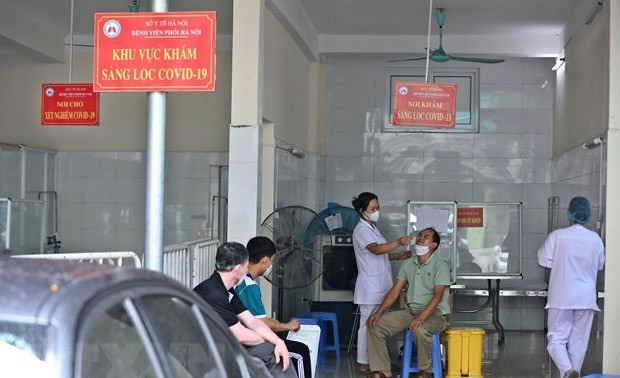 この24時間で、ベトナムで1000人あまりの新規感染者 確認
