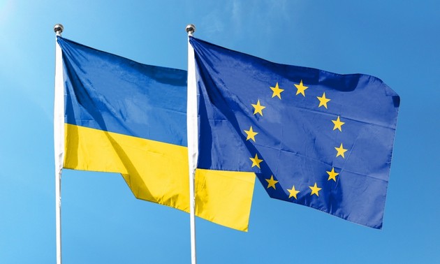 ＥＵ、２５日から加盟交渉　ウクライナとモルドバ