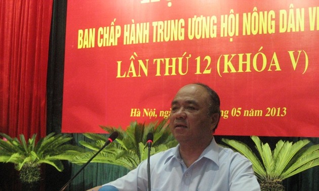 Konferensi  ke-12 Pengurus Besar  Himpunan Kaum Tani Vietnam.