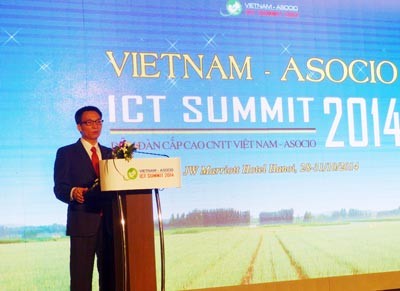 Pembukaan Forum Tingkat Tinggi Teknologi Informasi Vietnam-ASOCIO-2014