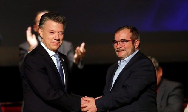 Pemerintah Kolombia dan FARC menandatangani permufakatan damai yang direvisi