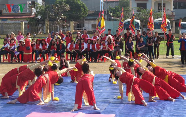 Hari Yoga Internasional Vietnam kali ke-3 tahun 2017 berlangsung di Vietnam