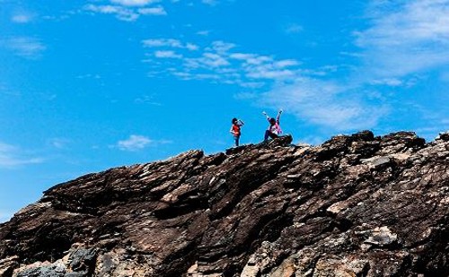 Banyak ilmuwan mengusulkan agar daerah pantai dan daerah laut dan pulau di kabupaten  Nui Thanh, provinsi Quang Nam  sebagai pusaka geologi regional.