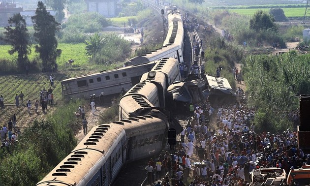 Jumlah korban  dalam kecelakaan kereta api di Mesir meningkat tinggi