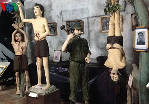 Museum pejuang revolusioner yang ditahan dan dipenjara oleh musuh-Alamat merah untuk mendidik tradisi patriotisme