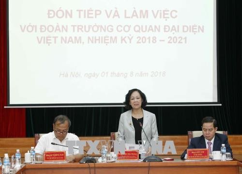 Kepala Departemen Penggerakan Massa Rakyat KS PKV  mengadakan  temu kerja dengan para Dubes, Kepala Kantor Perwakilan Vietnam di luar negeri yang baru diangkat