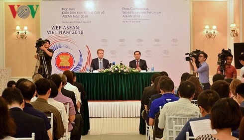 Menyosialisasikan Forum Ekonomi Dunia tentang ASEAN (WEF-ASEAN)
