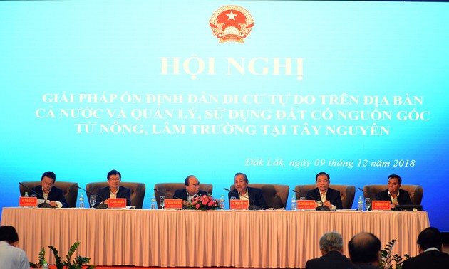 PM Viet Nam, Nguyen Xuan Phuc  meminta kepada semua daerah  supaya mengontrol situasi transmigrasi bebas