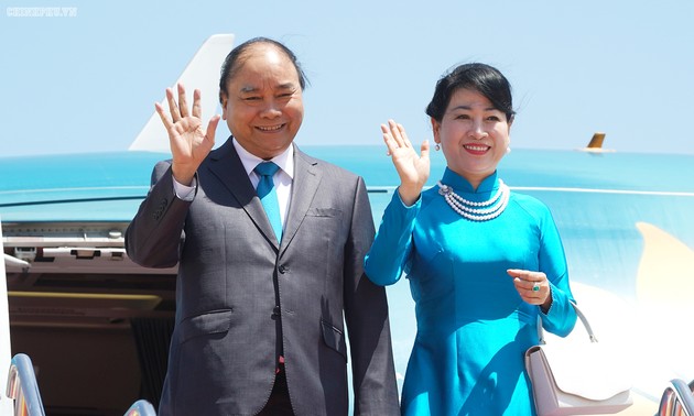 PM Nguyen Xuan Phuc  tiba di Bangkok, mulai menghadiri  KTT ASEAN ke-34