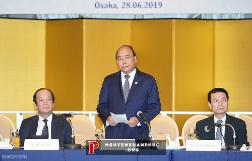 PM Nguyen Xuan Phuc  bertemu dengan para pemimpin dari badan-badan usaha  papan atas  Jepang di bidang teknologi 