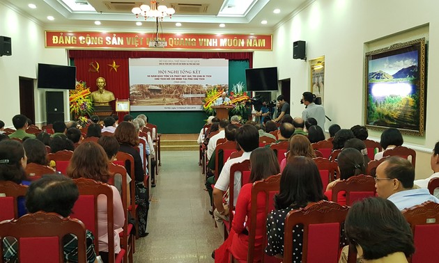 Mengkonservasikan dan mengembangkan nilai Kompleks Situs Peninggalan Sejarah Presiden Ho Chi Minh  di Istana Presiden