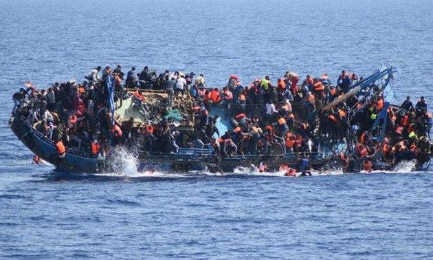 Libia menyelamatkan 383 orang  migran di laut