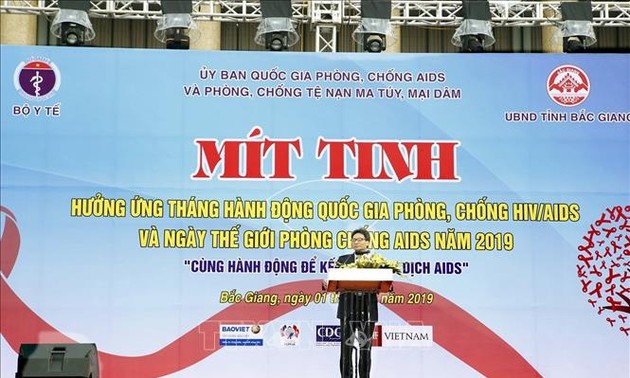Rapat umum untuk menyambut Bulan Aksi Nasional tentang pencegahan dan pemberantasan HIV/AIDS