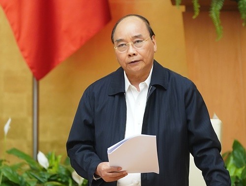 PM Nguyen Xuan Phuc mencengkam  target mencegah dan membatasi secara maksimal penularan wabah Covid-19 ke komunitas