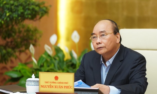 PM Nguyen Xuan Phuc meminta supaya memeriksa semua kasus  yang sudah masuk Vietnam  dari tanggal 8 Maret  2020