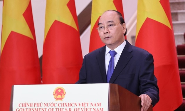PM Vietnam Nguyen Xuan Phuc menghadiri upacara pembukaan CAEXPO 2020