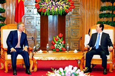 Nguyen Tan Dung reçoit Tony Blair