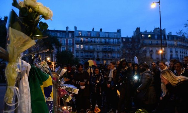 3 terrorists in Paris attacks identified 