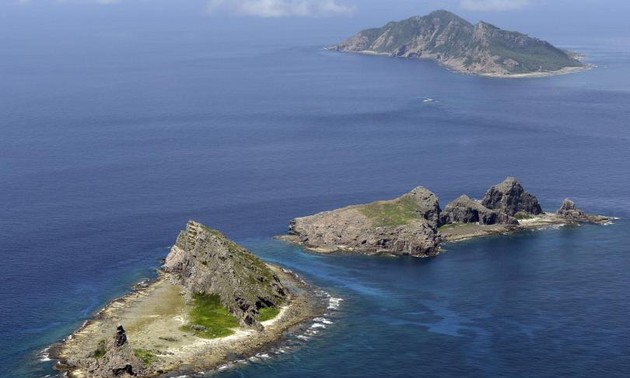 Chinese ships appear near disputed islands with Japan