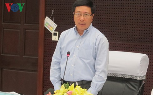 Deputy Prime Minister Pham Binh Minh oversees preparation for APEC summit