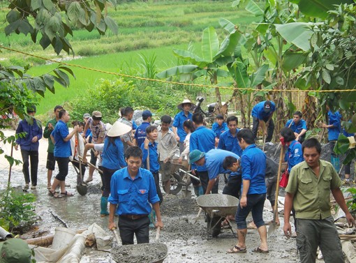 Volunteer activities to serve the nation