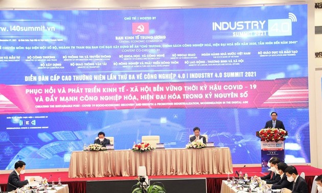 Vietnam Industry 4.0 Summit discusses fast and sustainable digital and green transition