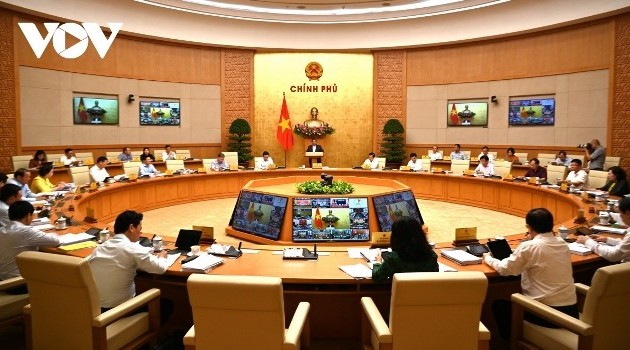 Cabinet members agree to give priorities to boosting growth