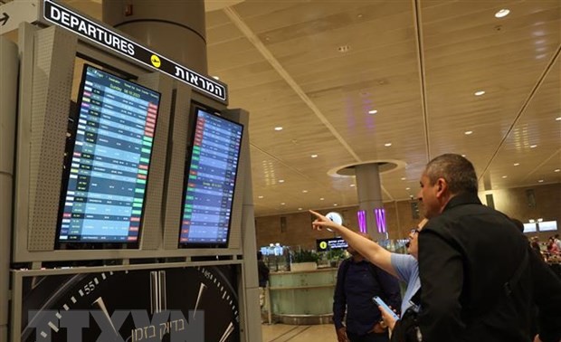 Airlines cancel flights to Tel Aviv