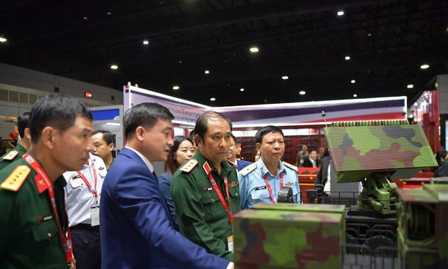 Vietnam’s defense manufacturing showcased at International Defense and Security Show 2023